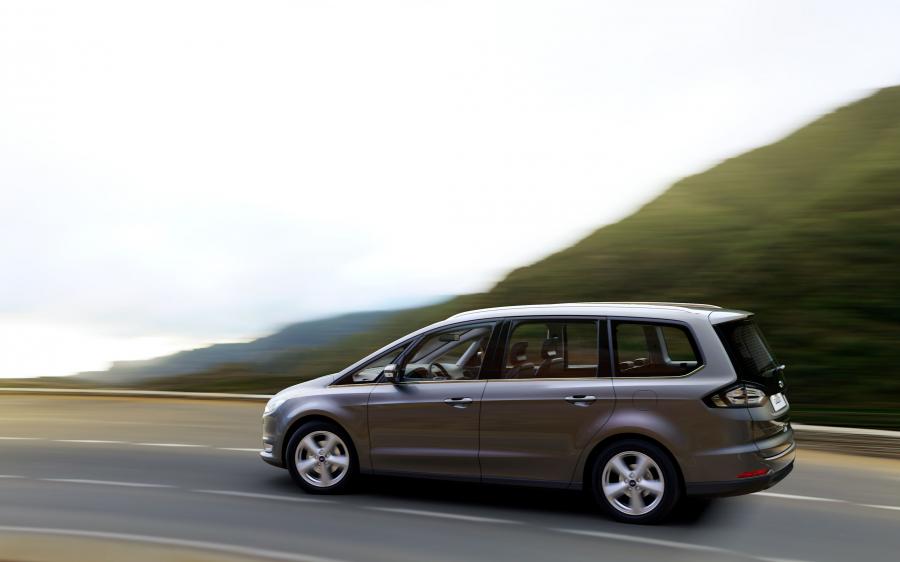  Ford Galaxy 2015 года  (фото 6 из 19)